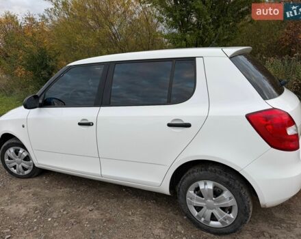 Білий Шкода Фабія, об'ємом двигуна 1.6 л та пробігом 268 тис. км за 4200 $, фото 1 на Automoto.ua