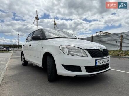 Шкода Фабия 2011 в Виннице на Automoto.ua Белый Шкода Фабия, объемом двигателя 1.2 л и пробегом 230 тыс. км за 4800 $, фото 1 на Automoto.ua