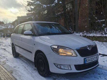 Белый Шкода Фабия, объемом двигателя 1.6 л и пробегом 187 тыс. км за 5400 $, фото 1 на Automoto.ua