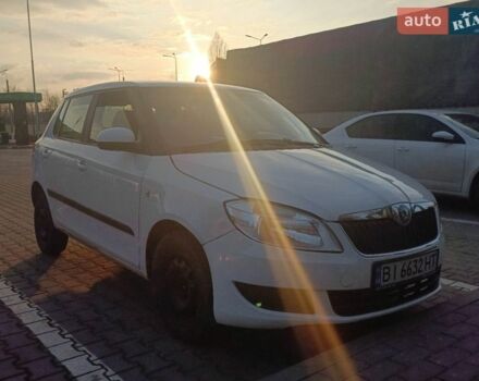 Білий Шкода Фабія, об'ємом двигуна 1.39 л та пробігом 256 тис. км за 3400 $, фото 1 на Automoto.ua