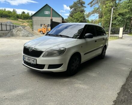Белый Шкода Фабия, объемом двигателя 1.2 л и пробегом 256 тыс. км за 4950 $, фото 1 на Automoto.ua