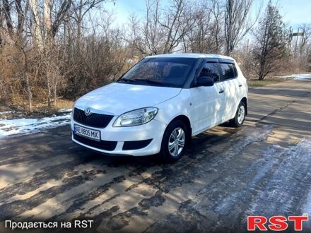 Шкода Фабія 2011 у Никополе на Automoto.ua Білий Шкода Фабія, об'ємом двигуна 12 л та пробігом 230 тис. км за 4999 $, фото 1 на Automoto.ua