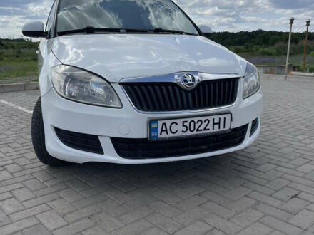 Шкода Фабія 2011 у Краматорске на Automoto.ua Білий Шкода Фабія, об'ємом двигуна 1.39 л та пробігом 240 тис. км за 4700 $, фото 1 на Automoto.ua