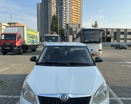Білий Шкода Фабія, об'ємом двигуна 1.4 л та пробігом 222 тис. км за 3757 $, фото 1 на Automoto.ua