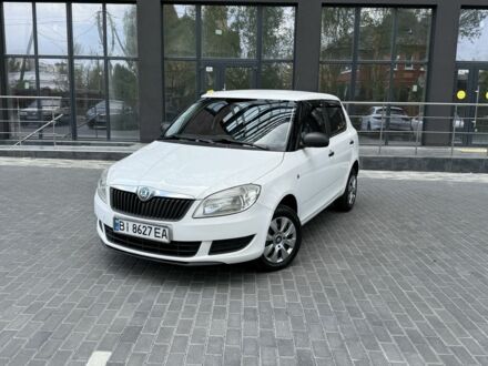 Шкода Фабія 2011 у Полтаві на Automoto.ua Білий Шкода Фабія, об'ємом двигуна 1.6 л та пробігом 186 тис. км за 5500 $, фото 1 на Automoto.ua