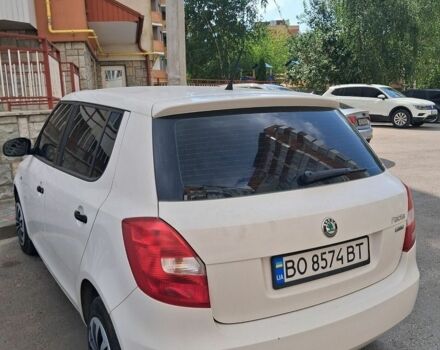 Білий Шкода Фабія, об'ємом двигуна 1.6 л та пробігом 249 тис. км за 5850 $, фото 1 на Automoto.ua