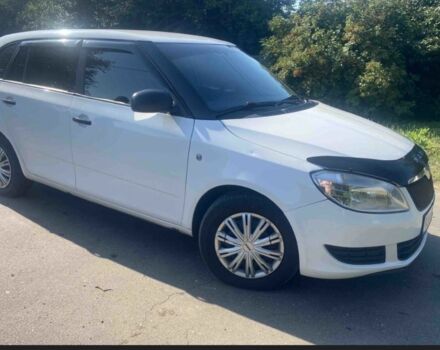 Білий Шкода Фабія, об'ємом двигуна 1.6 л та пробігом 320 тис. км за 4550 $, фото 1 на Automoto.ua