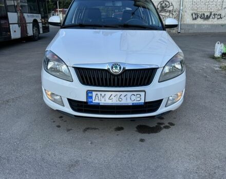 Білий Шкода Фабія, об'ємом двигуна 1.4 л та пробігом 208 тис. км за 5309 $, фото 1 на Automoto.ua