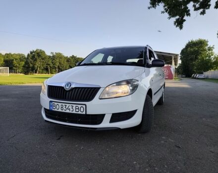 Білий Шкода Фабія, об'ємом двигуна 1.6 л та пробігом 350 тис. км за 4501 $, фото 1 на Automoto.ua