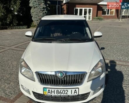 Белый Шкода Фабия, объемом двигателя 1.4 л и пробегом 246 тыс. км за 7000 $, фото 1 на Automoto.ua