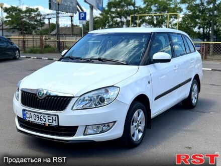 Шкода Фабия 2012 в Одессе на Automoto.ua Белый Шкода Фабия, объемом двигателя 1.4 л и пробегом 147 тыс. км за 4700 $, фото 1 на Automoto.ua