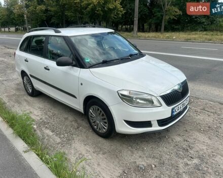 Білий Шкода Фабія, об'ємом двигуна 1.2 л та пробігом 170 тис. км за 4500 $, фото 1 на Automoto.ua