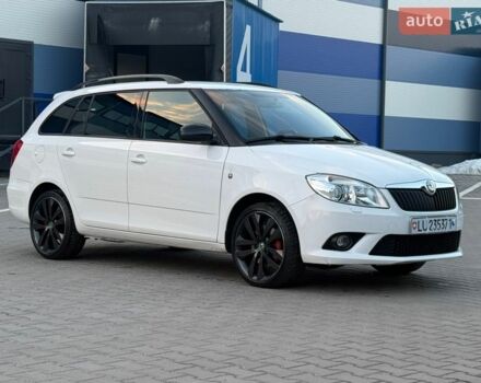 Білий Шкода Фабія, об'ємом двигуна 1.4 л та пробігом 170 тис. км за 7999 $, фото 1 на Automoto.ua