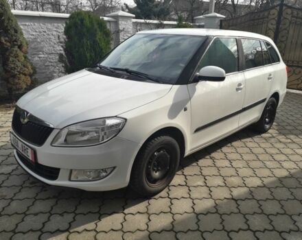 Білий Шкода Фабія, об'ємом двигуна 1.6 л та пробігом 198 тис. км за 6000 $, фото 1 на Automoto.ua
