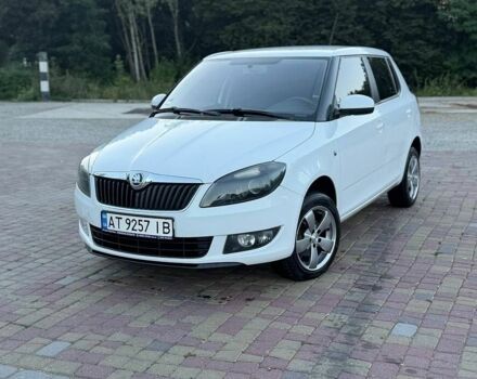 Білий Шкода Фабія, об'ємом двигуна 1.39 л та пробігом 221 тис. км за 3900 $, фото 1 на Automoto.ua
