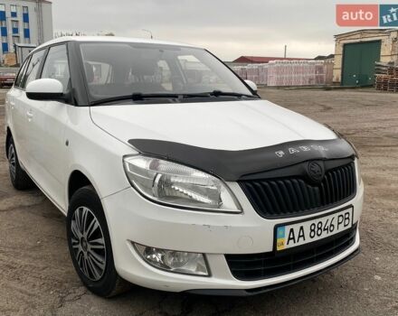 Білий Шкода Фабія, об'ємом двигуна 1.4 л та пробігом 172 тис. км за 5600 $, фото 1 на Automoto.ua