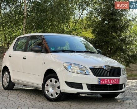 Білий Шкода Фабія, об'ємом двигуна 1.2 л та пробігом 210 тис. км за 4650 $, фото 1 на Automoto.ua