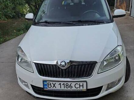 Білий Шкода Фабія, об'ємом двигуна 1.6 л та пробігом 272 тис. км за 6500 $, фото 1 на Automoto.ua