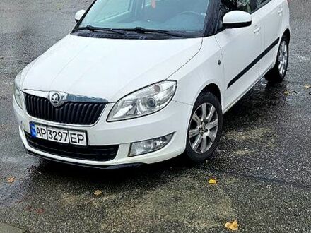 Білий Шкода Фабія, об'ємом двигуна 1.6 л та пробігом 247 тис. км за 5200 $, фото 1 на Automoto.ua