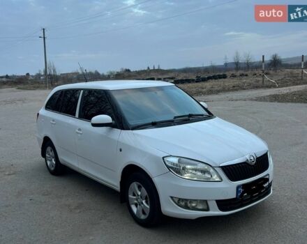 Білий Шкода Фабія, об'ємом двигуна 1.39 л та пробігом 273 тис. км за 4899 $, фото 1 на Automoto.ua