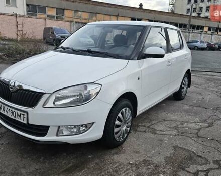 Білий Шкода Фабія, об'ємом двигуна 1.39 л та пробігом 192 тис. км за 5800 $, фото 1 на Automoto.ua