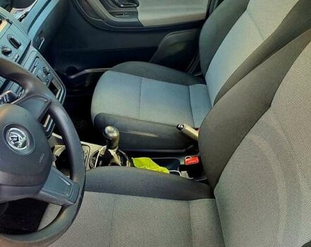 Белый Шкода Фабия, объемом двигателя 1.4 л и пробегом 235 тыс. км за 6000 $, фото 1 на Automoto.ua