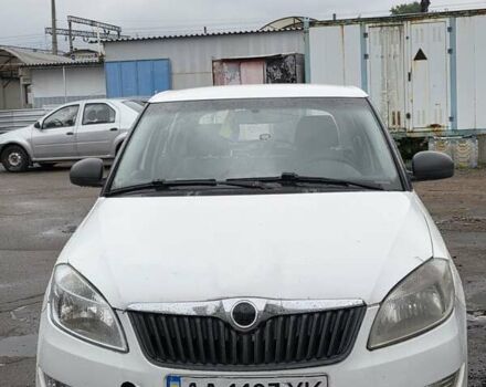 Білий Шкода Фабія, об'ємом двигуна 1.2 л та пробігом 213 тис. км за 3400 $, фото 1 на Automoto.ua