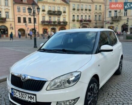Белый Шкода Фабия, объемом двигателя 1.2 л и пробегом 194 тыс. км за 6300 $, фото 1 на Automoto.ua