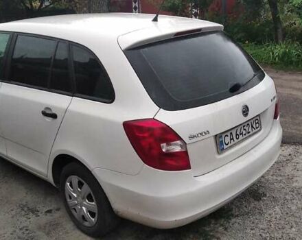 Білий Шкода Фабія, об'ємом двигуна 1.4 л та пробігом 260 тис. км за 5500 $, фото 1 на Automoto.ua