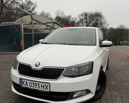 Белый Шкода Фабия, объемом двигателя 1.4 л и пробегом 276 тыс. км за 6999 $, фото 1 на Automoto.ua