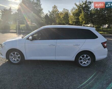 Білий Шкода Фабія, об'ємом двигуна 1.42 л та пробігом 323 тис. км за 7500 $, фото 1 на Automoto.ua