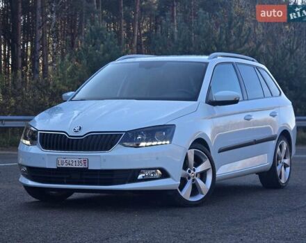 Белый Шкода Фабия, объемом двигателя 1.2 л и пробегом 198 тыс. км за 11499 $, фото 1 на Automoto.ua