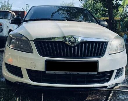 Білий Шкода Фабія, об'ємом двигуна 1.2 л та пробігом 180 тис. км за 7400 $, фото 1 на Automoto.ua