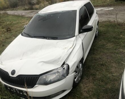 Белый Шкода Фабия, объемом двигателя 1 л и пробегом 236 тыс. км за 2800 $, фото 1 на Automoto.ua