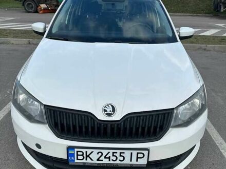 Белый Шкода Фабия, объемом двигателя 1.4 л и пробегом 224 тыс. км за 6950 $, фото 1 на Automoto.ua