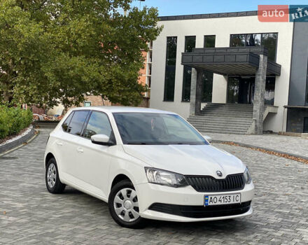 Белый Шкода Фабия, объемом двигателя 1 л и пробегом 203 тыс. км за 5900 $, фото 1 на Automoto.ua