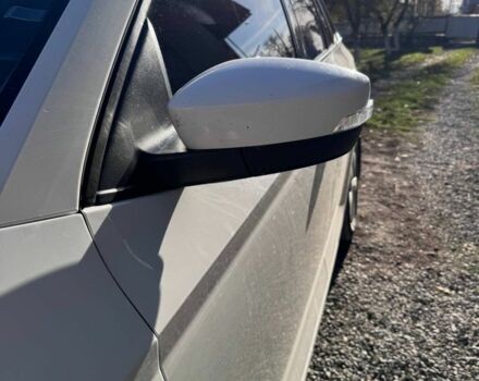 Белый Шкода Фабия, объемом двигателя 1.2 л и пробегом 273 тыс. км за 6350 $, фото 1 на Automoto.ua