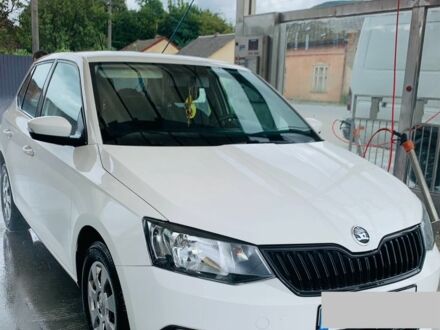 Білий Шкода Фабія, об'ємом двигуна 1.2 л та пробігом 170 тис. км за 7400 $, фото 1 на Automoto.ua