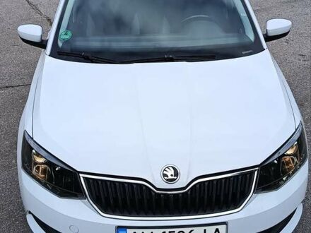 Шкода Фабия 2017 в Бердичеве на Automoto.ua Белый Шкода Фабия, объемом двигателя 1.41 л и пробегом 236 тыс. км за 9998 $, фото 1 на Automoto.ua