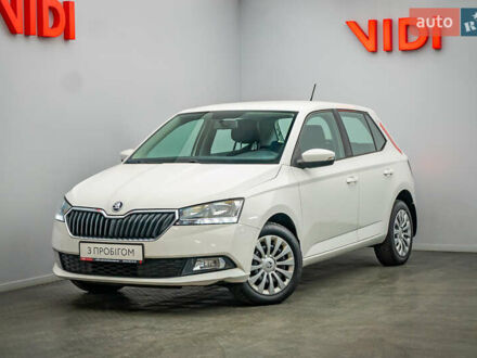 Белый Шкода Фабия, объемом двигателя 1 л и пробегом 95 тыс. км за 7590 $, фото 1 на Automoto.ua