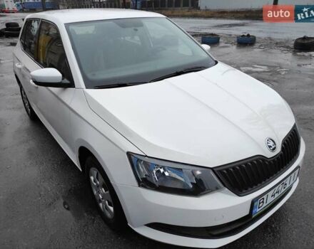 Белый Шкода Фабия, объемом двигателя 1 л и пробегом 191 тыс. км за 7900 $, фото 1 на Automoto.ua