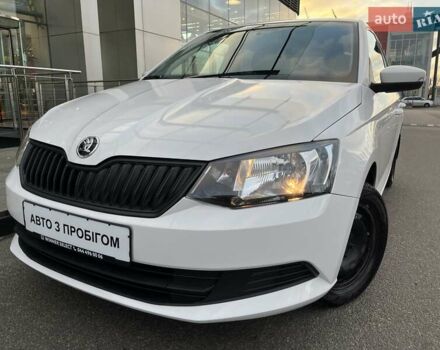 Білий Шкода Фабія, об'ємом двигуна 1 л та пробігом 170 тис. км за 6586 $, фото 1 на Automoto.ua