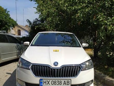 Білий Шкода Фабія, об'ємом двигуна 1 л та пробігом 189 тис. км за 8099 $, фото 1 на Automoto.ua