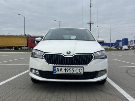 Шкода Фабия 2019 в Сумах на Automoto.ua Белый Шкода Фабия, объемом двигателя 1 л и пробегом 100 тыс. км за 7800 $, фото 1 на Automoto.ua