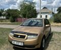 Бежевый Шкода Фабия, объемом двигателя 1.4 л и пробегом 230 тыс. км за 3100 $, фото 1 на Automoto.ua