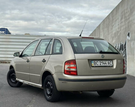 Бежевий Шкода Фабія, об'ємом двигуна 1.4 л та пробігом 271 тис. км за 3450 $, фото 3 на Automoto.ua