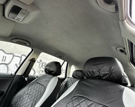 Бежевий Шкода Фабія, об'ємом двигуна 1.4 л та пробігом 271 тис. км за 3450 $, фото 7 на Automoto.ua