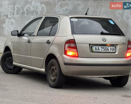 Бежевый Шкода Фабия, объемом двигателя 1.2 л и пробегом 298 тыс. км за 2300 $, фото 25 на Automoto.ua