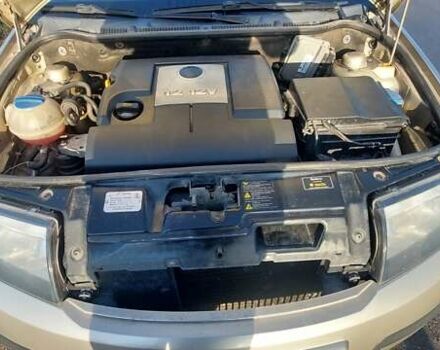 Бежевый Шкода Фабия, объемом двигателя 1.2 л и пробегом 197 тыс. км за 3900 $, фото 7 на Automoto.ua