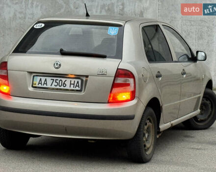 Бежевый Шкода Фабия, объемом двигателя 1.2 л и пробегом 298 тыс. км за 2300 $, фото 32 на Automoto.ua